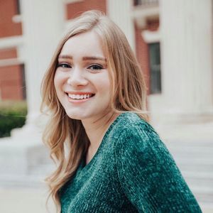 Meet your Posher, Lauren